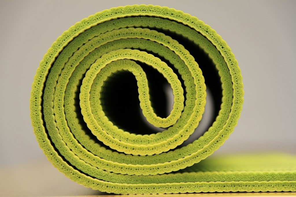 how to choose a yoga mat